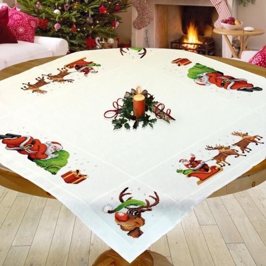 Père Noël - Nappe à broder - Luc Créations