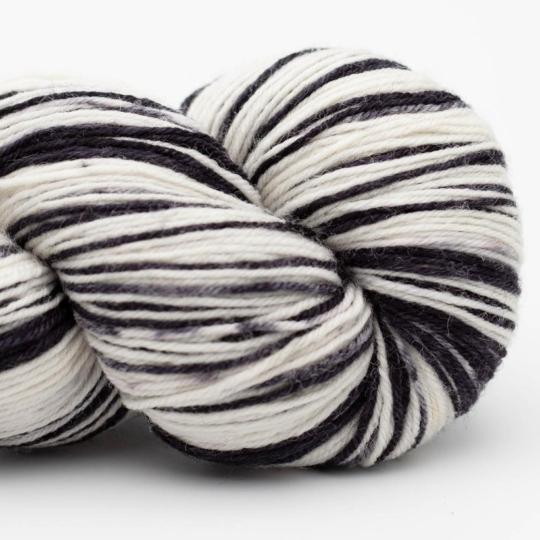 Laine à chaussettes Lazy Lion - Kremke Zebra Autorayante