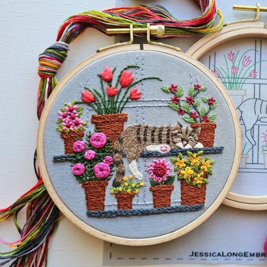 Sieste avec des Fleurs -  kit de broderie Traditionnelle 