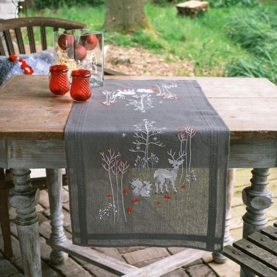 Animaux de la forêt en hiver - Chemin de table - Vervaco