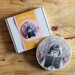 One upon a Time kit de broderie  - The Comptoir